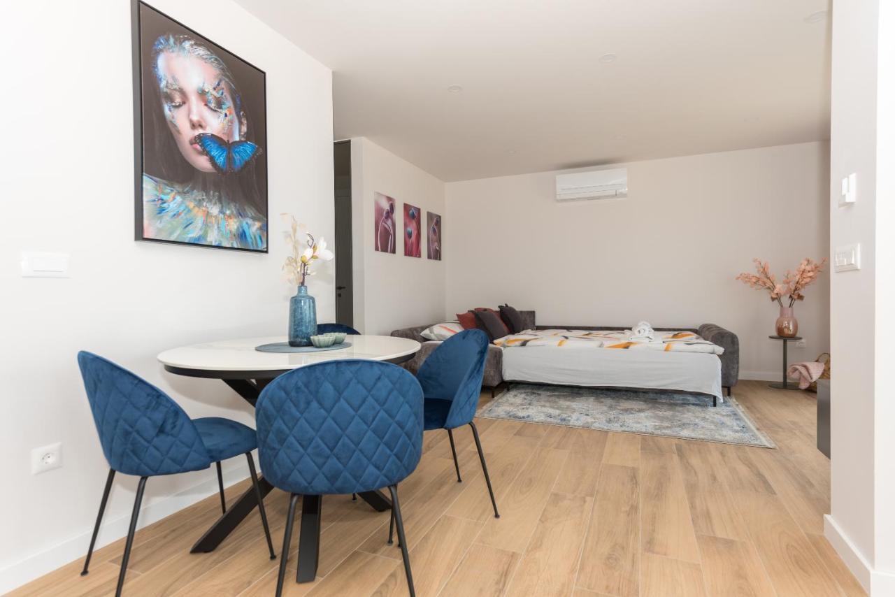 Luxury Adria Sea & City View Apartment Макарска Екстериор снимка