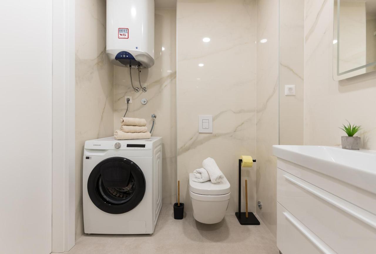 Luxury Adria Sea & City View Apartment Макарска Екстериор снимка